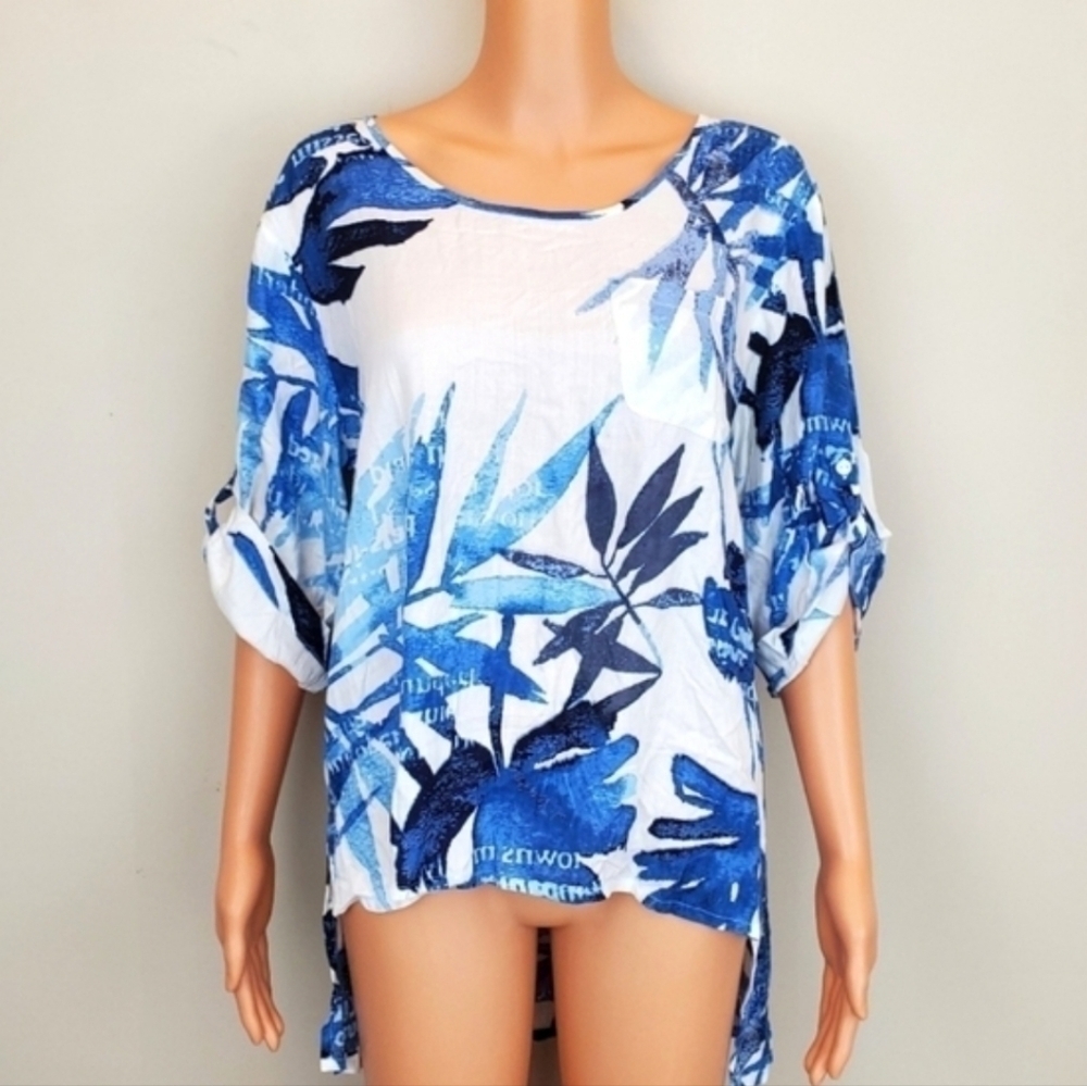 Larsen Gray blue/cream short sleeve blouse SIZE M